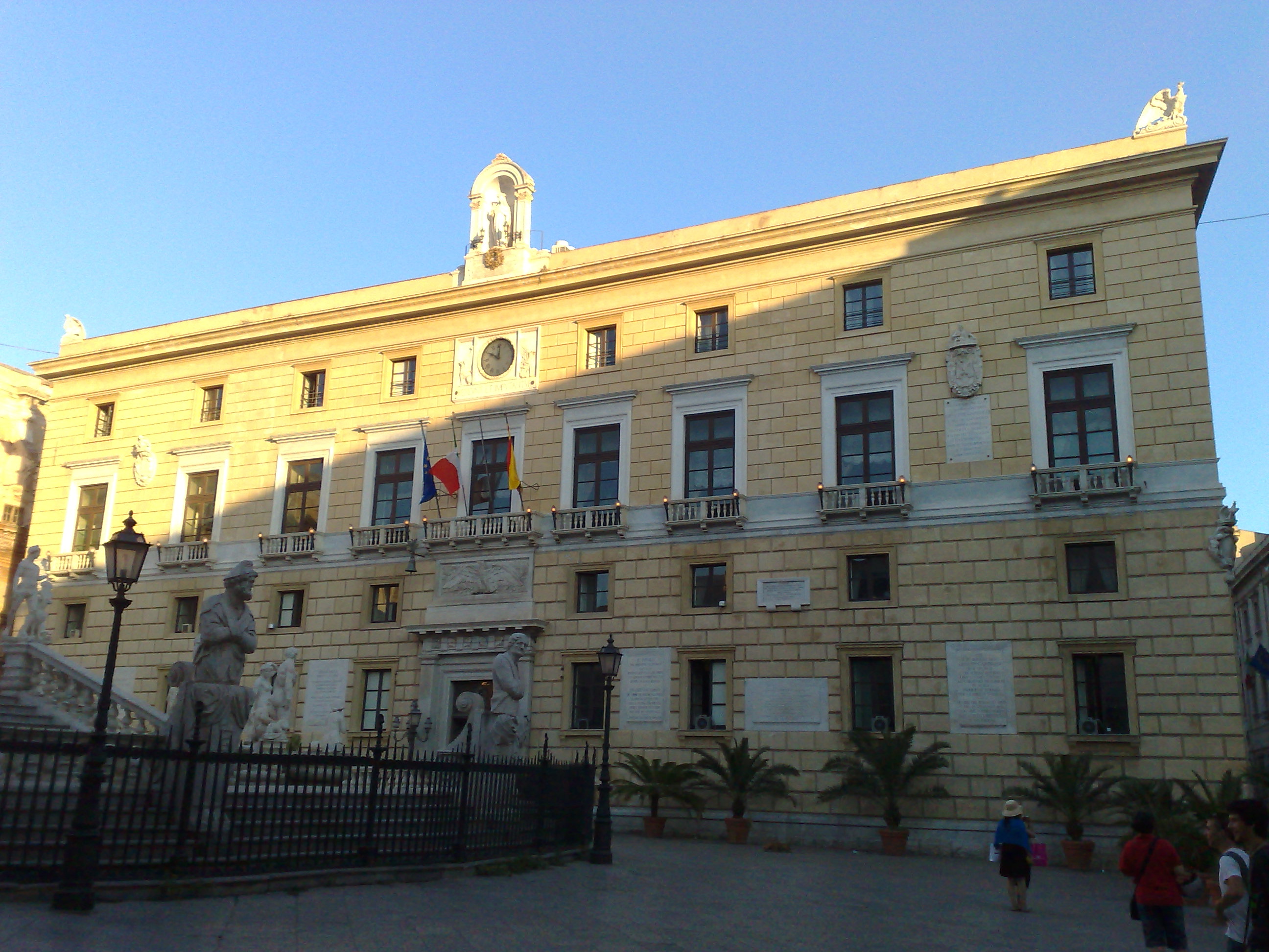 Eletto Sindaco Roberto Lagalla. Gli auguri di Palermo al Vertice